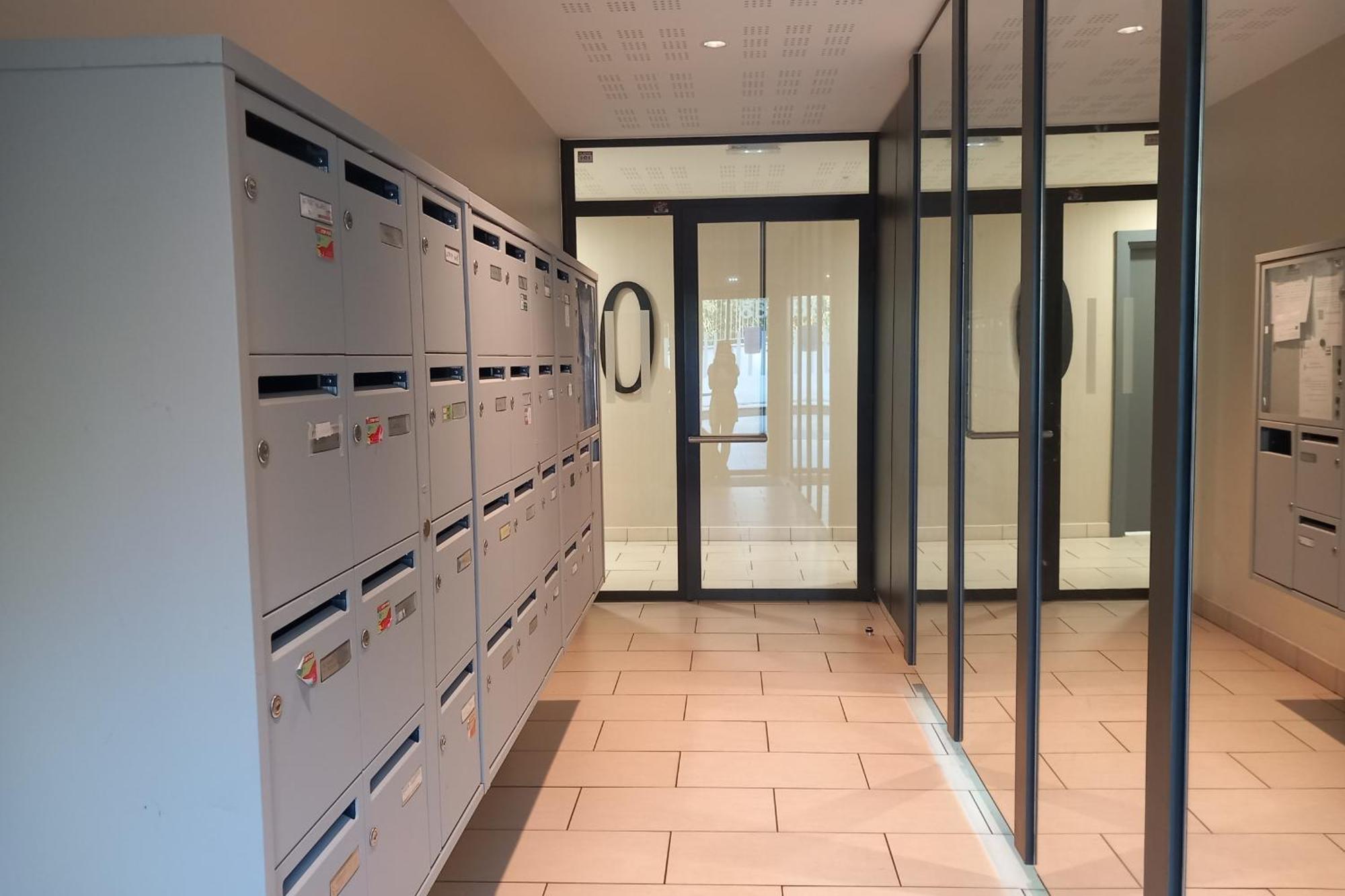 69A - Cosy Studio Ideally Located Lyon Gerland المظهر الخارجي الصورة